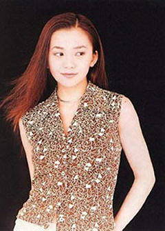 Tomomi KAHALA/KAHARA